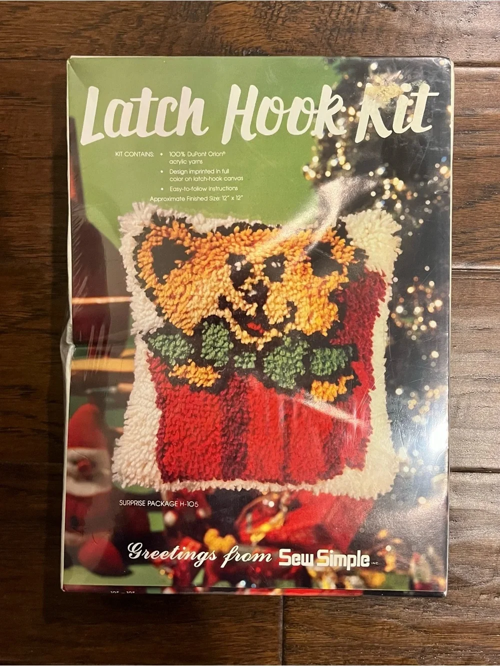 BRAND NEW. Sew Simple Latch Hook Kit Christmas Teddy Bear Surprise Package H-105
